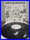 Amyl-and-The-Sniffers-Band-Signed-Vinyl-Album-Self-Titled-Amy-Taylor-3-01-dk