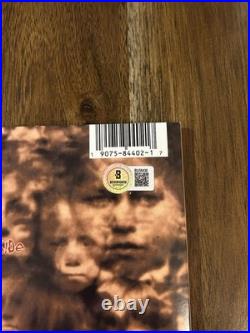 Brian Head Welch'Korn' Band Signed Vinyl Album'Untouchables' Beckett