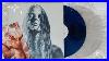 Ellie-Goulding-Brightest-Blue-Signed-Vinyl-Unboxing-01-wqem