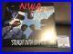 Ice-Cube-Signed-Nwa-Vinyl-Album-Beckett-Bas-Coa-Auto-01-wis