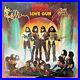 Kiss-Love-Gun-Lp-Vinyl-Record-Sleeve-Signed-By-All-4-Vintage-Album-01-cdu