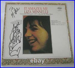 Liza Minnelli Signed Album Record Lp It Amazes Me Vinyl 12