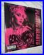 Miley-Cyrus-Signed-Vinyl-Album-Plastic-Hearts-With-Proof-01-bd