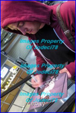 Sam Smith Signed Autographed IN THE LONELY HOUR Vinyl Album PROOF Beckett BAS