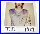 Taylor-Swift-Signed-1989-Signed-Vinyl-Record-Autographed-Album-WithJSA-LOA-Z45320-01-xg